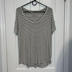 Striped V neck T shirt